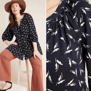 Maeve / Anthropologie Women's Black and White Butterfly Tunic Top Flutter Sz Med